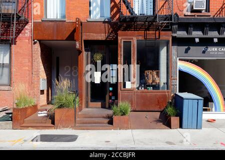 Runner & Stone, 285 3rd Ave, Brooklyn, New York. NYC photo de la façade d'un restaurant de ferme à table et d'une boulangerie française dans le quartier de Gowanus. Banque D'Images