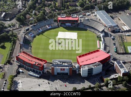 Vue aérienne du terrain de cricket Emirates Old Trafford, stade du club de cricket du comté de Lancashire Banque D'Images