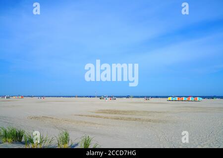 WILDWOOD CREST, NJ -21 JUL 2020- vue sur la plage de Wildwood Crest, sur la côte de Jersey dans le comté de Cape May, New Jersey, États-Unis. Banque D'Images