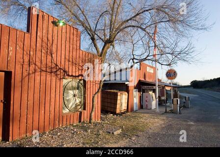 Telegraph, Texas USA, 15 mars 2007 : l'ancien magasin général de Telegraph, TX, population 3, dans le comté rural de Kimble, TX. ©Bob Daemmrich Banque D'Images