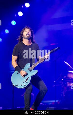 25.8.2019 Richfield Avenue Reading Berkshire UK Foo Fighter se produire sur la scène principale le troisième jour au festival de lecture personnes en photo: Dave Grohl Banque D'Images