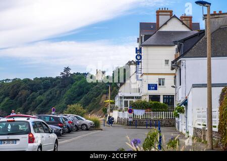 Binic-Etables-sur-Mer, France - 24 août 2019 : Binic est une commune et un petit port de pêche en bord de mer dans le département des Côtes-d'Armor en Bretagne Banque D'Images