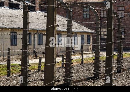 Oswiecim, Pologne - 22 août 2018 : Barracs au mémorial et Musée d'Auschwitz-Birkenau. ancien allemand nazi de concentration et d'Extermination Camp. Banque D'Images