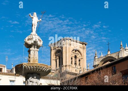 Grenade (Espagne), vieille ville, Plaza Bib Rambla, vue sur la cathédrale Banque D'Images