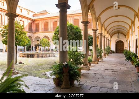 Espagne, Grenade, Sacromonte, Abadia del Sacromonte, monastère, cour Banque D'Images