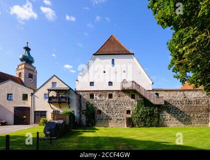 Haberkasten et Eglise Saint-Nicolas, Mühldorf am Inn, haute-Bavière, Bavière, Allemagne Banque D'Images