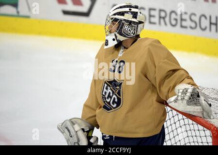Winterthur, Suisse. 21 août 2020. Jeu convivial EHC Winterthur vs HC la Chaux de Fonds. Stephan Charlin Goalie de HCC.HC la Chaux de Fonds a gagné 6-2 après la première période terminée 0-0. (Photo de Sergio Brunetti/Pacific Press) crédit: Pacific Press Media production Corp./Alay Live News Banque D'Images
