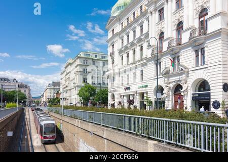 Vienne, maison Maria-Theresien-Hof, rue Währinger Strasse 2, tramway en 01. Vieille ville, Vienne, Autriche
