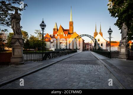 Europe, Pologne, Basse-Silésie, Wroclaw - Cathédrale - Pont de Tumski / Most Tumski / Dombrücke Banque D'Images