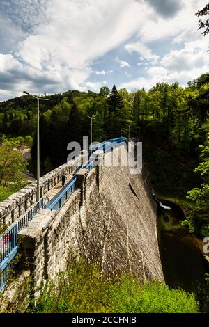 Europe, Pologne, Basse-Silésie, Zamora Miedzygorze / Wölfelsgrunder Talsperre Banque D'Images