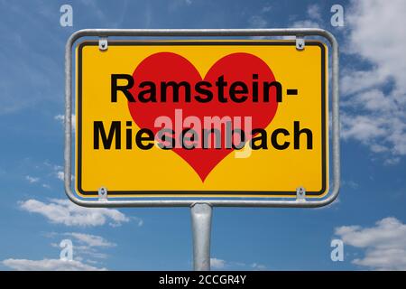 Ortstafel Ramstein-Miesenbach, Rheinland-Pfalz, Deutschland | Nom du lieu Ramstein-Miesenbach, Rhénanie-Palatinat, Allemagne, Europe Banque D'Images