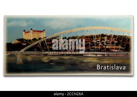 Accessoires magnétiques pour réfrigérateur pour appareils décoratifs intérieurs dans un fond blanc isolé. Banque D'Images