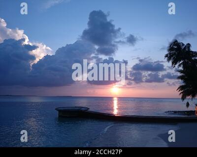 Couchers de soleil en Maldives Banque D'Images