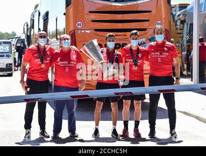 Séville, Espagne. 22 août 2020. Llegada del Sevilla FC a Sevilla con la Copa Sevilla FC les joueurs arrivent avec la coupe Europa League à Séville, samedi, 22 août, 2020 crédit: CORDON PRESSE/Alamy Live News Banque D'Images