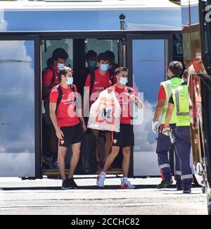 Séville, Espagne. 22 août 2020. Llegada del Sevilla FC a Sevilla con la Copa Sevilla FC les joueurs arrivent avec la coupe Europa League à Séville, samedi, 22 août, 2020 crédit: CORDON PRESSE/Alamy Live News Banque D'Images