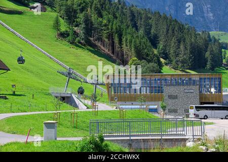 Téléphérique du Mont Titlis à Engelberg Suisse - ALPES SUISSES, SUISSE - 15 AOÛT 2020 Banque D'Images