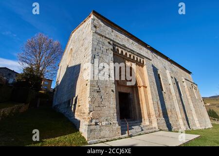 Mollo est une commune de la comarque de Ripollès à Gérone, en Catalogne, en Espagne, située dans les Pyrénées, à la frontière française. Banque D'Images