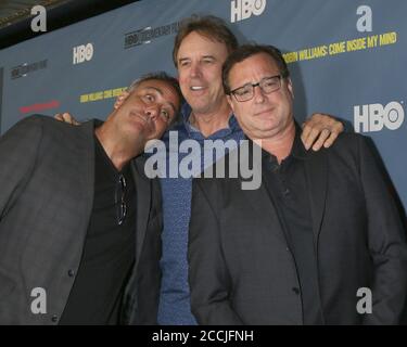 LOS ANGELES - 27 JUIN: Brad Garrett, Kevin Nealon, Bob Saget au Robin Williams: Come Inside My Mind HBO première projection au TCL Chinese Theatre 6 le 27 juin 2018 à Los Angeles, CA Banque D'Images