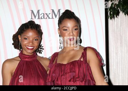 LOS ANGELES - 13 JUIN : Chloe Bailey, Halle Bailey aux prix Crystal + Lucy de Women in film 2018 à l'hôtel Beverly Hilton le 13 juin 2018 à Beverly Hills, CA Banque D'Images