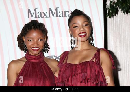 LOS ANGELES - 13 JUIN : Chloe Bailey, Halle Bailey aux prix Crystal + Lucy de Women in film 2018 à l'hôtel Beverly Hilton le 13 juin 2018 à Beverly Hills, CA Banque D'Images