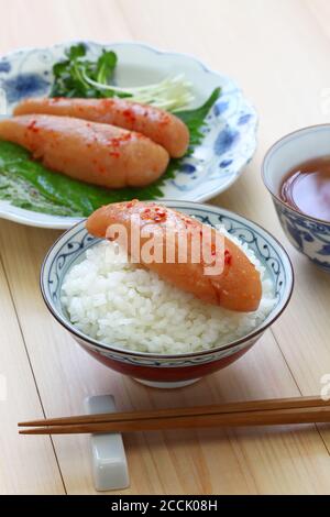 mentaiko (œufs de morue épicés) sur le riz, cuisine japonaise Banque D'Images