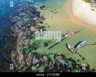 Vietnam, île de Phu quo, plage d'ONG Lang, bateaux amarrés sur la côte, vue aérienne Banque D'Images