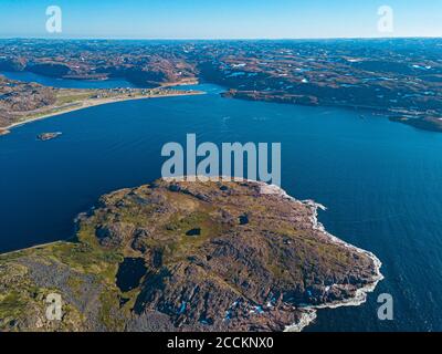 Russie, Oblast de Mourmansk, Teriberka, vue aérienne du littoral de la mer de Barents Banque D'Images