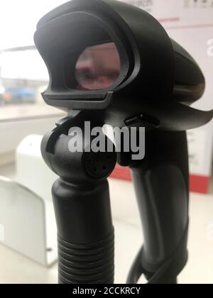 Lecteur de code-barres logistique industrie entrepôt technologie laser. Lecteur de boîte de lecture Banque D'Images