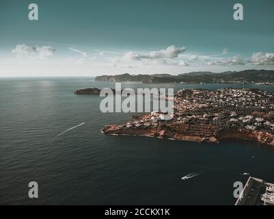 Vue panoramique sur la ville côtière de Santa Ponsa, Majorque, Iles Baléares. Espagne Banque D'Images