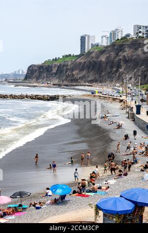 Miraflores est un district de la province de Lima au Pérou et une attraction touristique majeure Banque D'Images