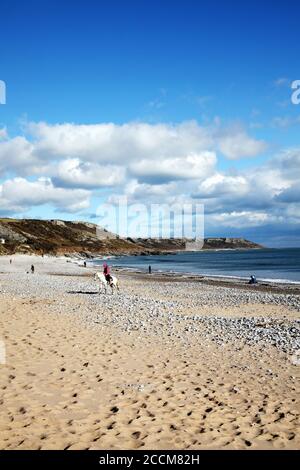 Port Eynon, West Glamourgan, pays de Galles, Royaume-Uni, 5 mars 2016 : Port Eynon Bay Holiday Resort une plage de sable sur le Gower Peninsular un voyage populaire d Banque D'Images