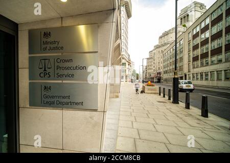 Londres - août 2020 : Ministère de la Justice, Service des poursuites de la Couronne &. Bâtiment du département juridique du gouvernement, Westminster. Banque D'Images