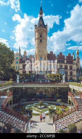 Le château de Schwerin est un château situé dans la ville de Schwerin Banque D'Images