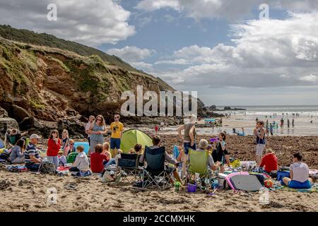 Caerhays Porthluney Beach sur la côte sud de Cornwall Banque D'Images