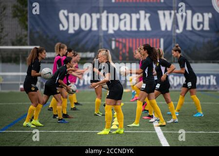 08/22/2020, Berne, Sportpark Wyler, AXA Women's Super League: BSC YB Women - FC Bâle 1893, Warming up BSC YB, Banque D'Images