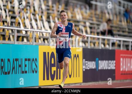 (200824) -- STOCKHOLM, le 24 août 2020 (Xinhua) -- Karsten Warholm, de Norvège, participe à la course des hommes de 400m haies lors de la réunion d'athlétisme de la Diamond League 2020 à Stockholm, en Suède, le 23 août 2020. (Chris Cooper/Pool via Xinhua) Banque D'Images