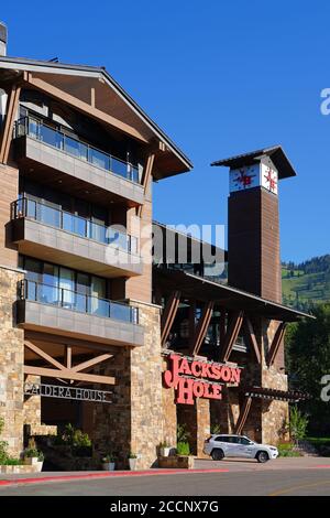 VILLAGE DE TETON, Wyoming –2 AOÛT 2020- vue sur les bâtiments de Teton Village, un complexe de montagne situé près du parc national de Grand Teton à Jackson, Wyoming, Unite Banque D'Images