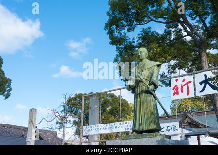 Hyogo, Japon - Statue d'Oishi Kuranosuke au sanctuaire d'Oishi à Ako, Hyogo, Japon. Il est connu comme le chef des quarante-sept Ronin dans leur vendetta de 1702 Banque D'Images