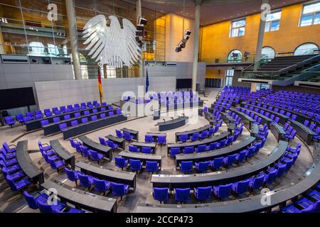 BERLIN, ALLEMAGNE - 5, 2018 : intérieur de la salle de réunion du Parlement allemand Deutscher Bundestag. Bâtiment et salle de réunion disponibles Banque D'Images