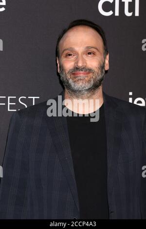 LOS ANGELES - 21 MARS : Steven Molaro au PaleyFest 2018 Los Angeles - Big Bang Theory, Young Sheldon au Dolby Theatre le 21 mars 2018 à Los Angeles, CA Banque D'Images