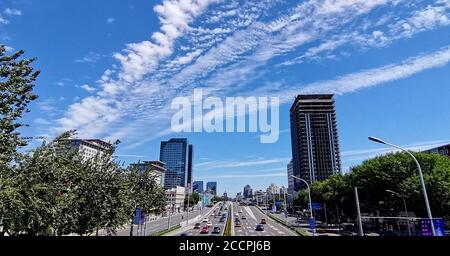 Pékin, Chine. 24 août 2020. Photo prise avec un téléphone mobile montre une vue de Beijing, capitale de la Chine, 24 août 2020. Crédit: REN Chao/Xinhua/Alay Live News Banque D'Images