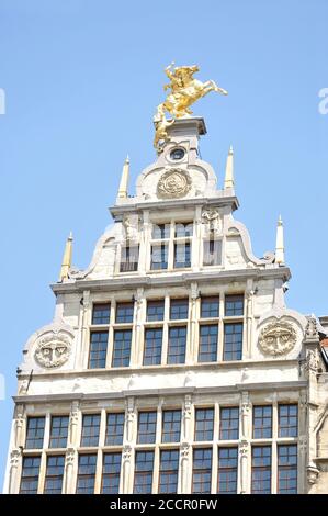 Détail d'un des guildes construites au XVIe siècle à Grote Markt à Anvers, Belgique Banque D'Images