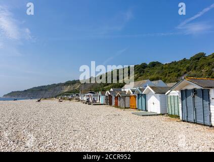 Monmouth Beach et Chipple Bay à l'ouest de Lyme Regis, une station balnéaire populaire sur la côte jurassique à Dorset, au sud-ouest de l'Angleterre Banque D'Images