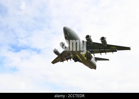 Emirates Qatar Air Force C17 Globemaster atterrissage à Prestwick, Écosse, Royaume-Uni Banque D'Images