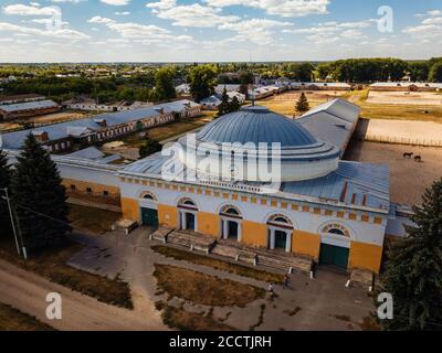 Vue aérienne des écuries historiques et de l'hippodrome Banque D'Images