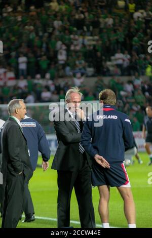 07 septembre 2005. Windsor Park, Belfast, Irlande du Nord. Football international – coupe du monde de la FIFA 2006 Groupe 6 qualificateur, Irlande du Nord 1 Angleterre 0. Sven Goran Eriksson, directeur de l'Angleterre en 2005, à côté de l'entraîneur Steve McClaren à Belfast, avant le début du match de qualification de la coupe du monde. Banque D'Images