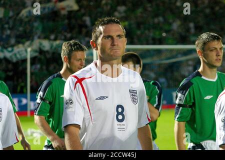 07 septembre 2005. Windsor Park, Belfast, Irlande du Nord. Football international – coupe du monde de la FIFA 2006 Groupe 6 qualificateur, Irlande du Nord 1 Angleterre 0. Le football international d'Angleterre Frank Lampard joue pour l'Angleterre au Windsor Park Belfast. Banque D'Images