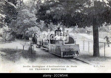 Jardin zoologique d'Acclimatation de Paris - le tramway miniature. Banque D'Images