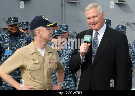 Jerry West sur l'USS Ronald Reagan. Banque D'Images