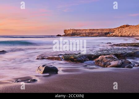 Point de vue Mirador la Pared sur la plage Playa de la Pared au coucher du soleil, Fuerteventura, îles Canaries, Espagne Banque D'Images